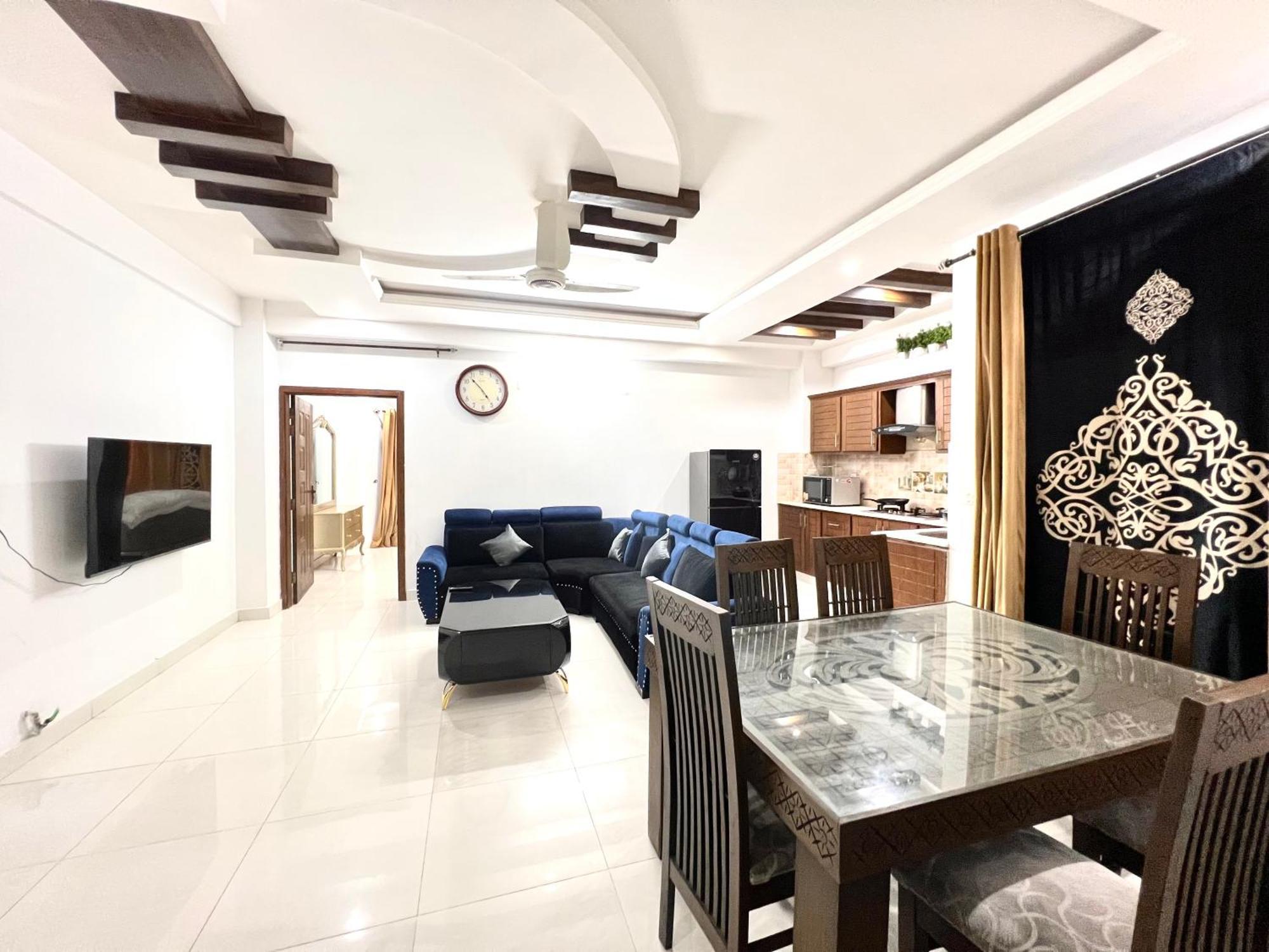 Luxury Apartment Hotel Исламабад Екстериор снимка
