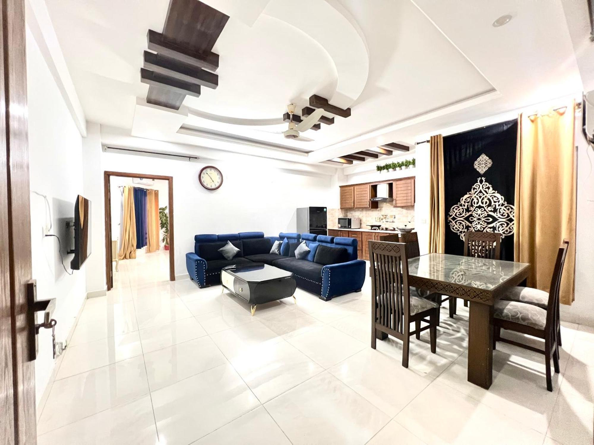 Luxury Apartment Hotel Исламабад Екстериор снимка